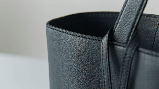 LINEAR TOTE| MOTHERHOUSE